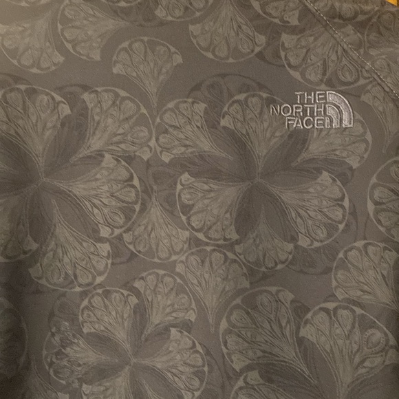 The North Face Black Floral Jacket - Picture 4 of 4